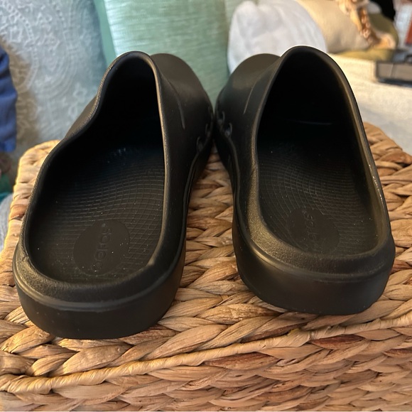 Black Slip-On Clogs - Picture 5 of 7